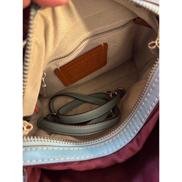 A572 Coach tea rose 1941 light blue w strap - Picture 5 of 7